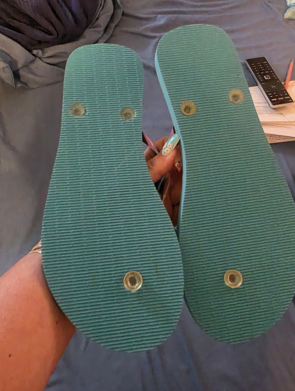 VERA BRADLEY Floral Aqua Printed Flip Flops 9/10 - Picture 6 of 6